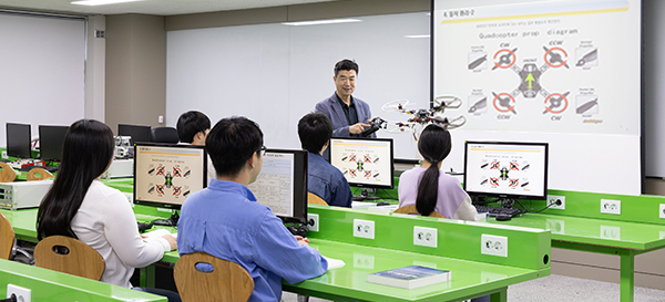 드론 실습 영상 썸네일 이미지